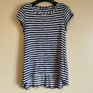 Coin 1804‎ Women’s striped top size small